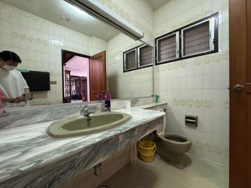 House for sale, prime location center of Nimmanhaemin , surrounded by complete amenities