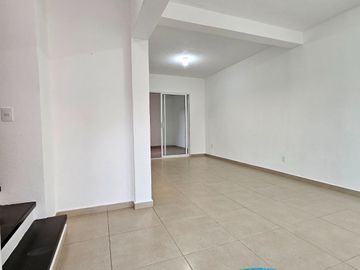 Casa de Oportunidad en Hacienda la Gloria opción de 5 recámaras