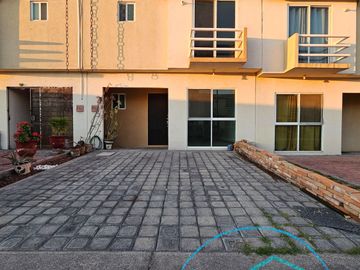 Casa de Oportunidad en Hacienda la Gloria opción de 5 recámaras