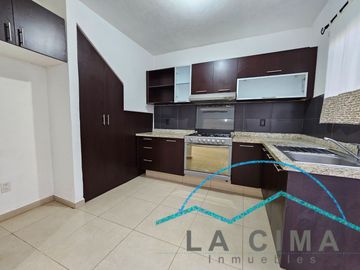 Casa de Oportunidad en Hacienda la Gloria opción de 5 recámaras