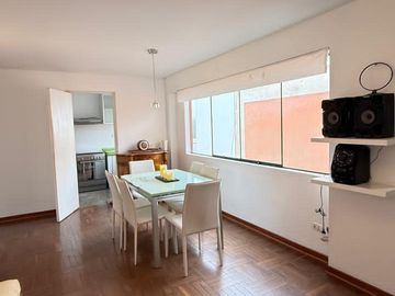 VENDO DEPARTAMENTO AMOBLADO DE 55 m2 EN BARRANCO