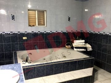 CASA EN VENTA, FRACC. RÍO BRAVO, CD. JUÁREZ, CHIH.