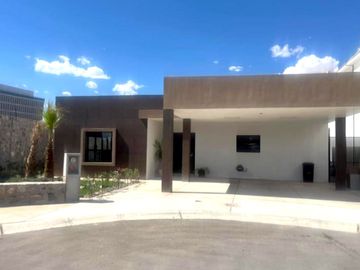 CASA EN VENTA, FRACC. PRIVADO QUINTA SOFIA, CD. JUÁREZ, CHIH.