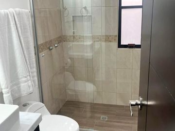 CASA EN VENTA, FRACC. PRIVADO QUINTA SOFIA, CD. JUÁREZ, CHIH.