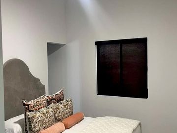 CASA EN VENTA, FRACC. PRIVADO QUINTA SOFIA, CD. JUÁREZ, CHIH.