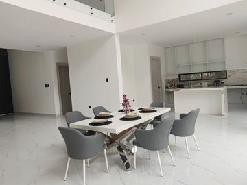 C290 - Venta Casa en Lago de Capeira Moderna por Estrenar - Guayaquil