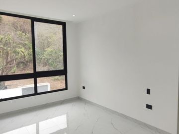 C290 - Venta Casa en Lago de Capeira Moderna por Estrenar - Guayaquil