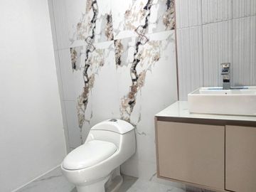 C290 - Venta Casa en Lago de Capeira Moderna por Estrenar - Guayaquil