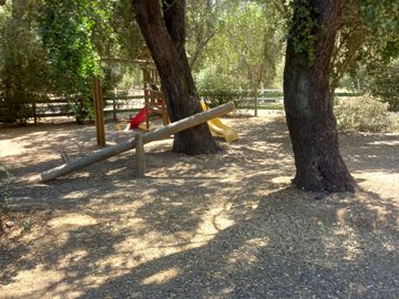 SE VENDE PARCELA 5.200 M2 LAGUNA DE ACULEO