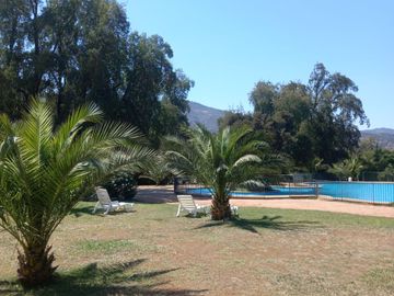 SE VENDE PARCELA 5.200 M2 LAGUNA DE ACULEO