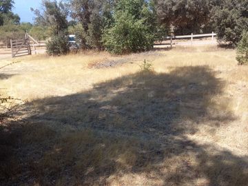 SE VENDE PARCELA 5.200 M2 LAGUNA DE ACULEO