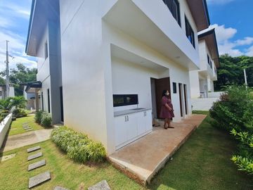 Affordable zen type single detached house and lot for sale inside sun valley estate antipolo city