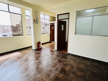 CASA COMERCIAL EN VENTA EN LA AV. QUILCA Y OMICRON CALLAO