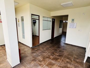 CASA COMERCIAL EN VENTA EN LA AV. QUILCA Y OMICRON CALLAO