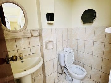 CASA COMERCIAL EN VENTA EN LA AV. QUILCA Y OMICRON CALLAO