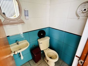 CASA COMERCIAL EN VENTA EN LA AV. QUILCA Y OMICRON CALLAO
