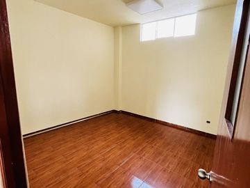 CASA COMERCIAL EN VENTA EN LA AV. QUILCA Y OMICRON CALLAO