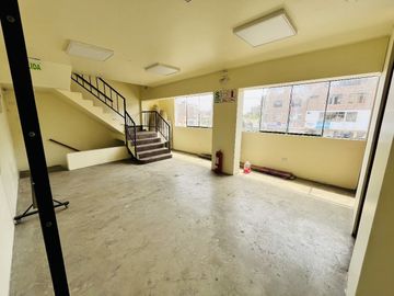 CASA COMERCIAL EN VENTA EN LA AV. QUILCA Y OMICRON CALLAO