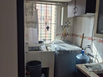 SE VENDE APARTAMENTO EDIFICIO ROBLEDALES