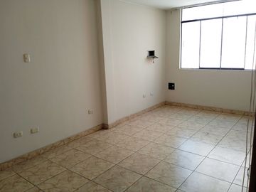 CASA EN VENTA EN LA AV. INSURGENTES, CERCA DE MALL PLAZA BELLAVISTA, CERCA DEL HOSPITAL BARTON, CERCA DE MINKA
