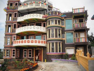 Commercial hotel resort for sale in amadeo cavite tagaytay city