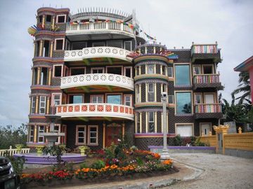 Commercial hotel resort for sale in amadeo cavite tagaytay city