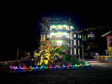 Commercial hotel resort for sale in amadeo cavite tagaytay city