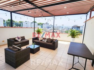 Venta De Dúplex En San Borja De 192 M² Con Terraza Incluida