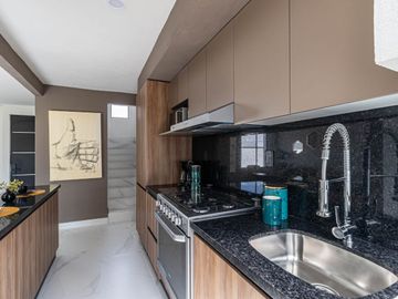 CASA EN VENTA CON ALBERCA Y AMENIDADES A 15 MINUTOS DE POLVORÍN, CUERNAVACA, EN XOCHITEPEC, MORELOS