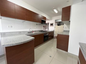 PRECIOSO y MODERNO DPTO DUPLEX, PISO 3 Y 4 CON UNA BONITA VISTA EXTERNA. NO AMOBLADO