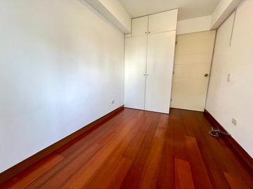 PRECIOSO y MODERNO DPTO DUPLEX, PISO 3 Y 4 CON UNA BONITA VISTA EXTERNA. NO AMOBLADO