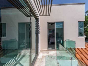 CASA EN VENTA CON ALBERCA PRIVADA A 2 MINUTOS DEL TEC DE MONTERREY CUERNAVACA, MORELOS