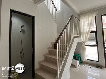Dijual Rumah Cluster The Villas Buaran Serpong Tangerang Selatan Murah Bagus Strategis Siap Huni