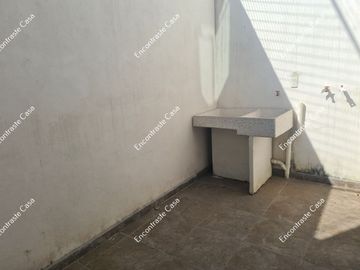 CASA NUEVA SOBRE CAMINO VIEJO A TEJERIAS