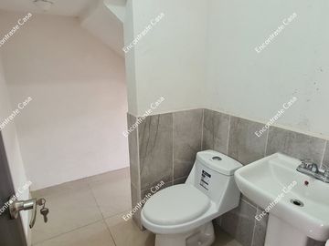 CASA NUEVA SOBRE CAMINO VIEJO A TEJERIAS