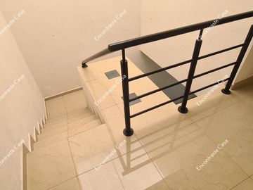 CASA NUEVA SOBRE CAMINO VIEJO A TEJERIAS