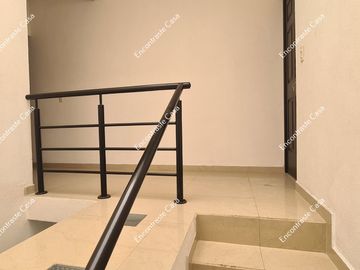 CASA NUEVA SOBRE CAMINO VIEJO A TEJERIAS