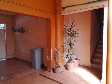 VENTA DE EDIFICIO DE 3 DEPARTAMENTOS PRODUCTIVOS