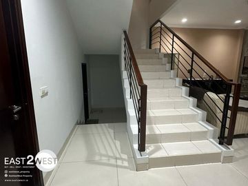 Disewakan Rumah Greencove BSD City Tangerang Selatan Bagus Nyaman Siap Huni Lingkungan Asri Hijau Strategis