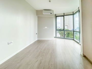 Move-In Ready! 1 Bedroom Condo for Sale in The Empress at Capitol Commons Pasig City