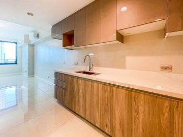 Ready to Move in! The Empress at Capitol Commons Condo for Sale Pasig City