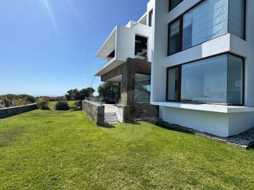Departamento en venta en Costa Cachagua primer piso