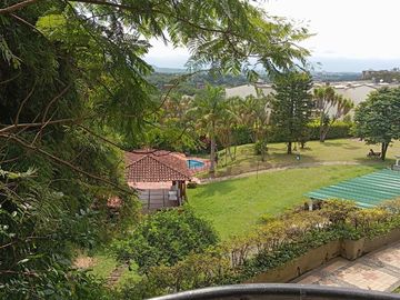 VENDO AMPLIO APARTAMENTO EN PEREIRA RISARALDA BARRIO BELMONTE