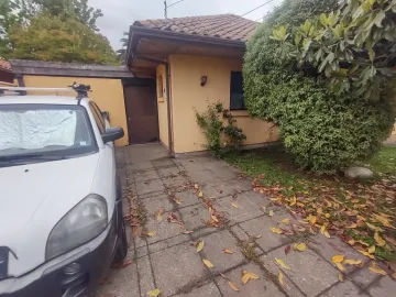 Hermosa casa en 5 Norte a pasos de UCM, Las Rastras