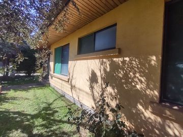 Hermosa casa en 5 Norte a pasos de UCM, Las Rastras