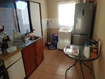 Hermosa casa en barrio consolidado, a pasos de C. Montessori