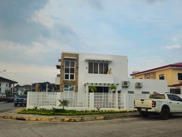 House and lot for sale in Riviera Golf Residence Silang Cavite