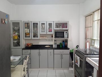 CASA EN VENTA A MEDIA CUADRA DEL MERCADO EL ALAMO, CERCA DE LA AV. PACASMAYO Y COLECTORA CALLAO
