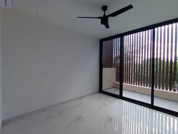 CASA EN VENTA EN MERIDA YUCATAN 4 RECAMARAS ZONA COUNTRY