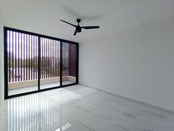 CASA EN VENTA EN MERIDA YUCATAN 4 RECAMARAS ZONA COUNTRY
